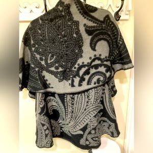 Charlie Paige reversible sweater vest open front grey/black NEW